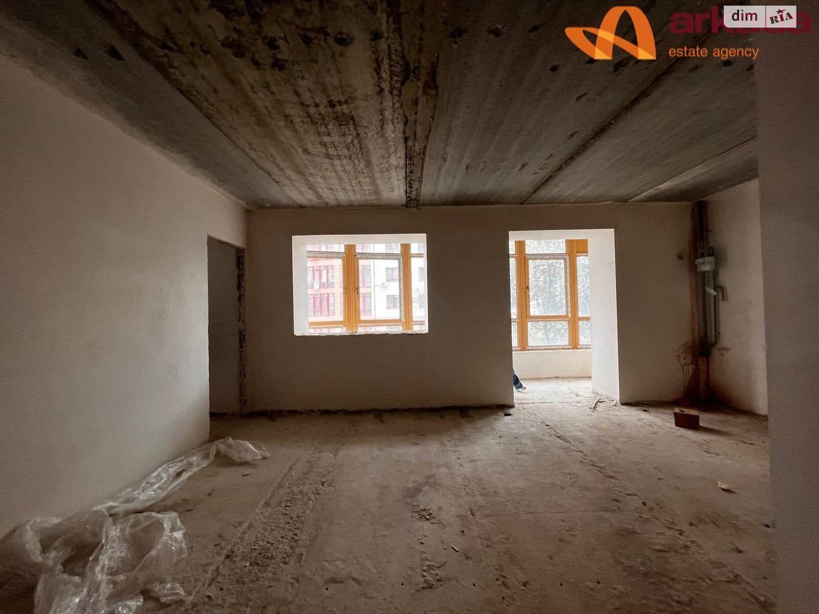 Продаж трикімнатної квартири в Вовчинцю, на вул. Європейська 3, фото 1 Продаж трикімнатної квартири в Вовчинцю, на вул. Європейська 3, фото 1
