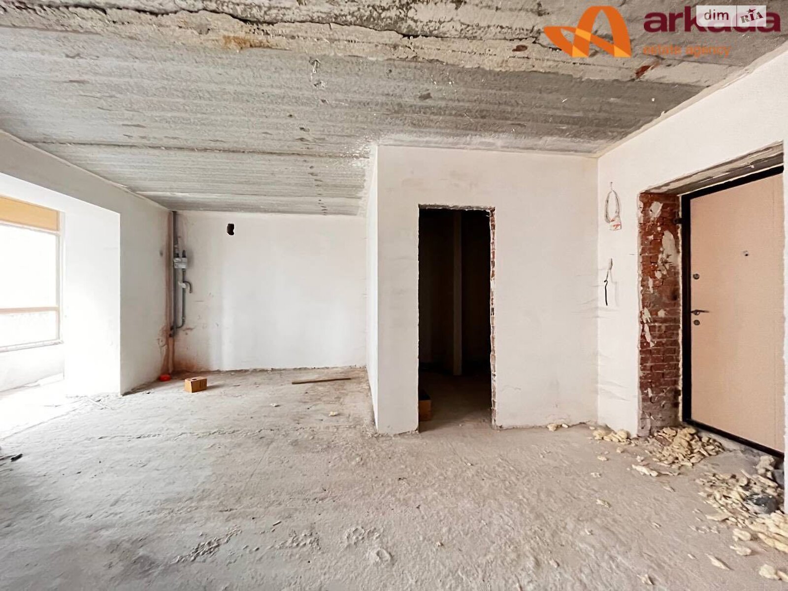 Продаж трикімнатної квартири в Вовчинцю, на вул. Європейська 3, фото 1 Продаж трикімнатної квартири в Вовчинцю, на вул. Європейська 3, фото 1