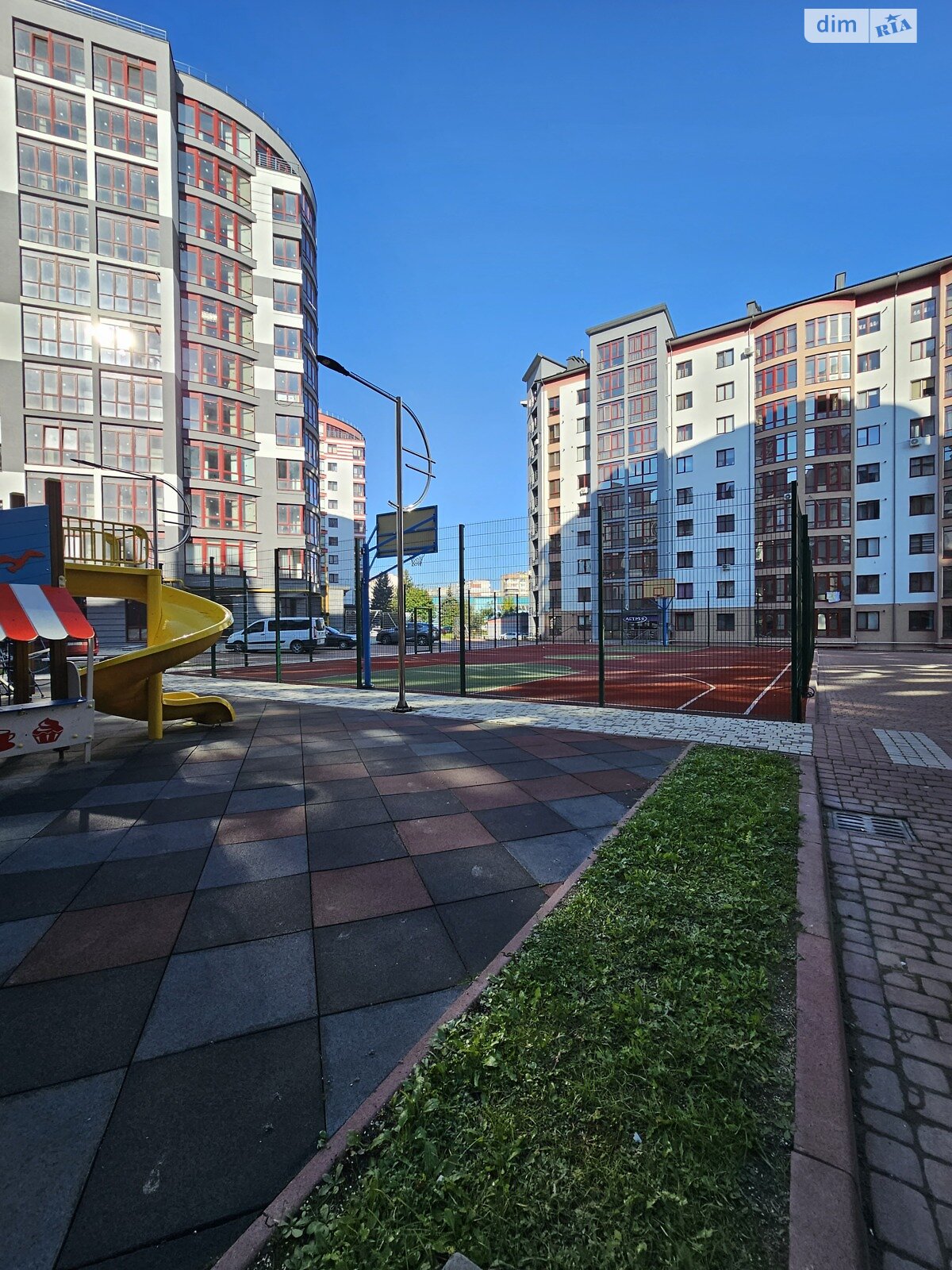 Продаж трикімнатної квартири в Вовчинцю, на вул. Європейська 3, район Кішлак фото 1 Продаж трикімнатної квартири в Вовчинцю, на вул. Європейська 3, район Кішлак фото 1