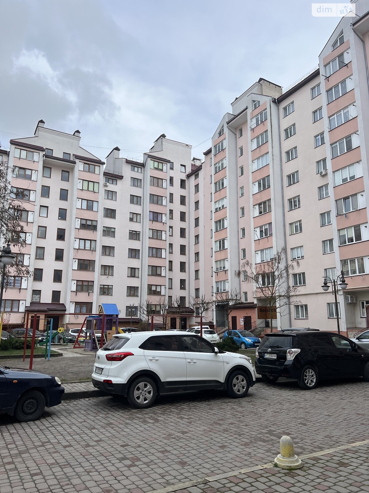 Продажа четырехкомнатной квартиры в Волчинце, на ул. Поточная 1Д, фото 1