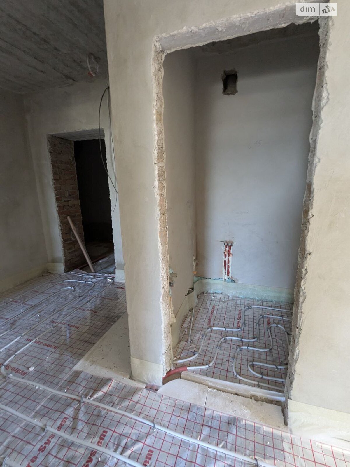 Продажа трехкомнатной квартиры в Волчинце, на ул. Тараса Шевченко 115, фото 1 Продажа трехкомнатной квартиры в Волчинце, на ул. Тараса Шевченко 115, фото 1