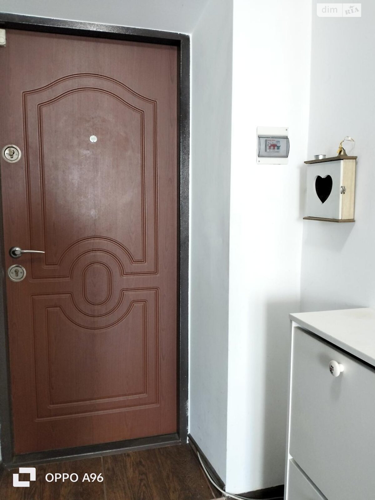 Продаж двокімнатної квартири в Вовчинцю, на вул. Василя Симоненка, фото 1 Продаж двокімнатної квартири в Вовчинцю, на вул. Василя Симоненка, фото 1
