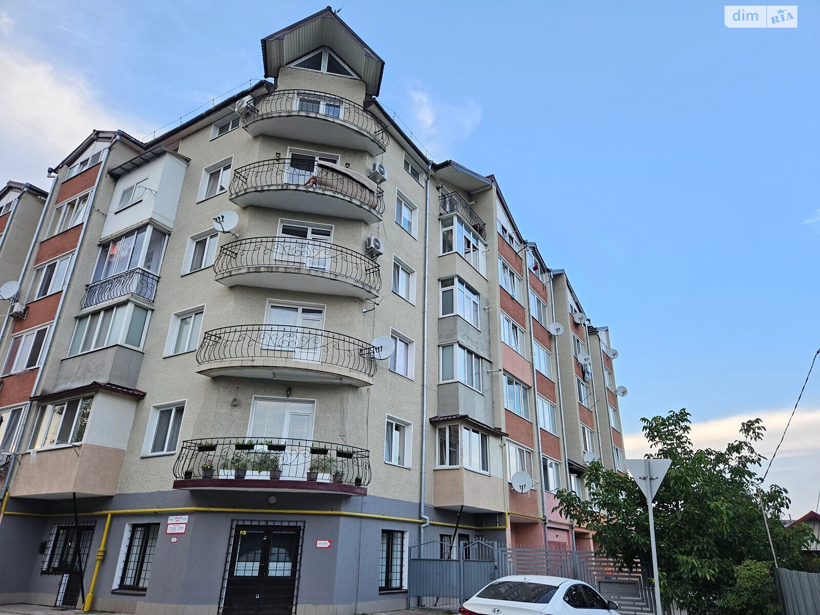 Продажа трехкомнатной квартиры в Волчинце, на ул. Волчинецкая 2А, фото 1 Продажа трехкомнатной квартиры в Волчинце, на ул. Волчинецкая 2А, фото 1