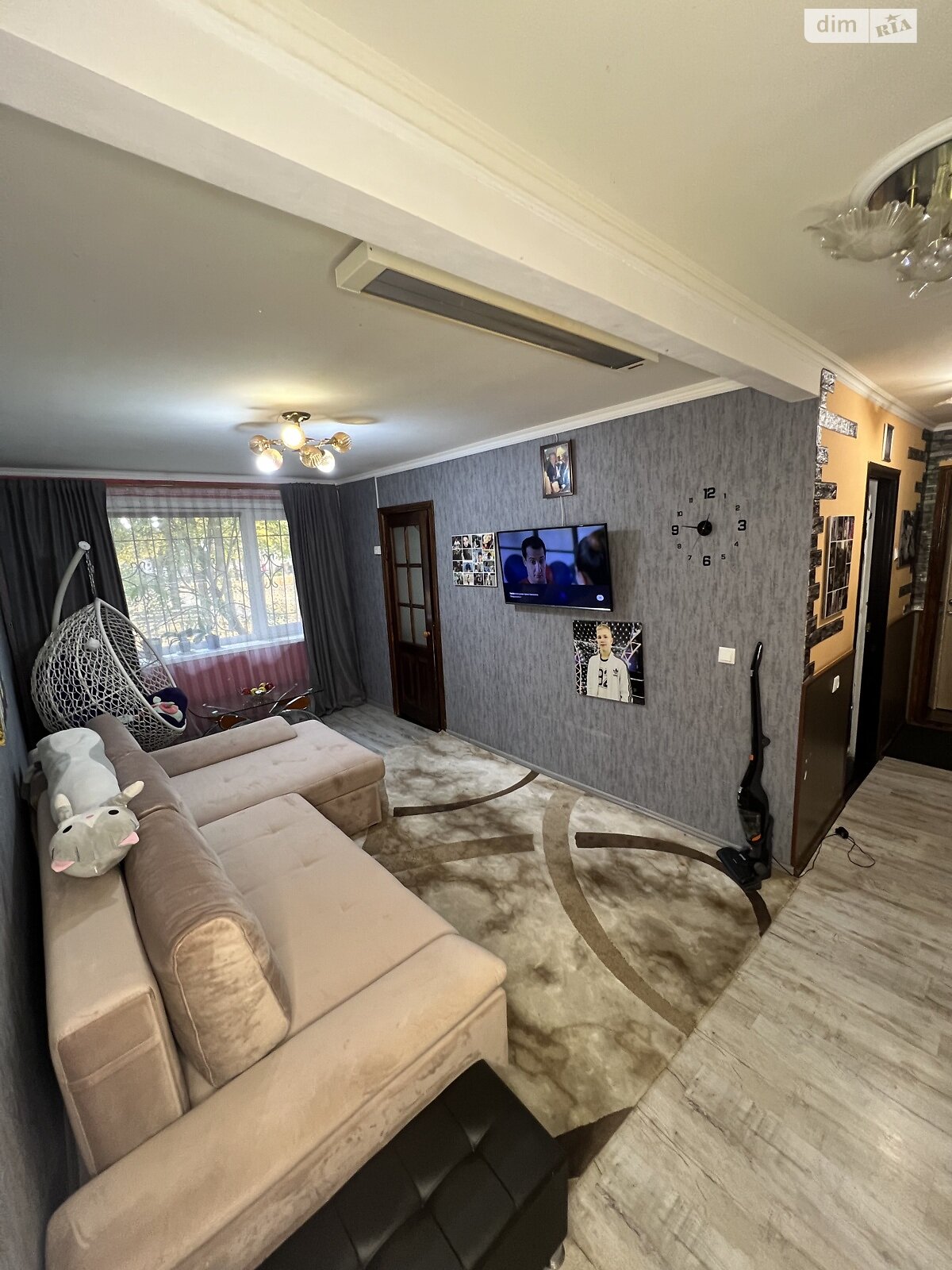 Продажа трехкомнатной квартиры в Вольногорске, на ул. Центральная 31А, кв. 17, фото 1 Продажа трехкомнатной квартиры в Вольногорске, на ул. Центральная 31А, кв. 17, фото 1