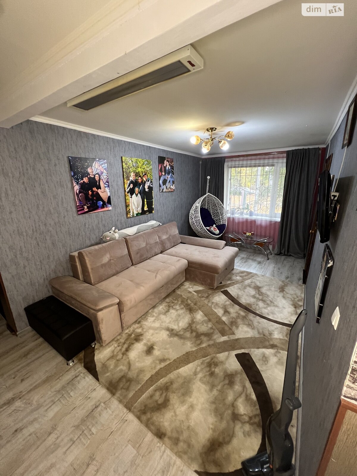 Продажа трехкомнатной квартиры в Вольногорске, на ул. Центральная 31А, кв. 17, фото 1 Продажа трехкомнатной квартиры в Вольногорске, на ул. Центральная 31А, кв. 17, фото 1