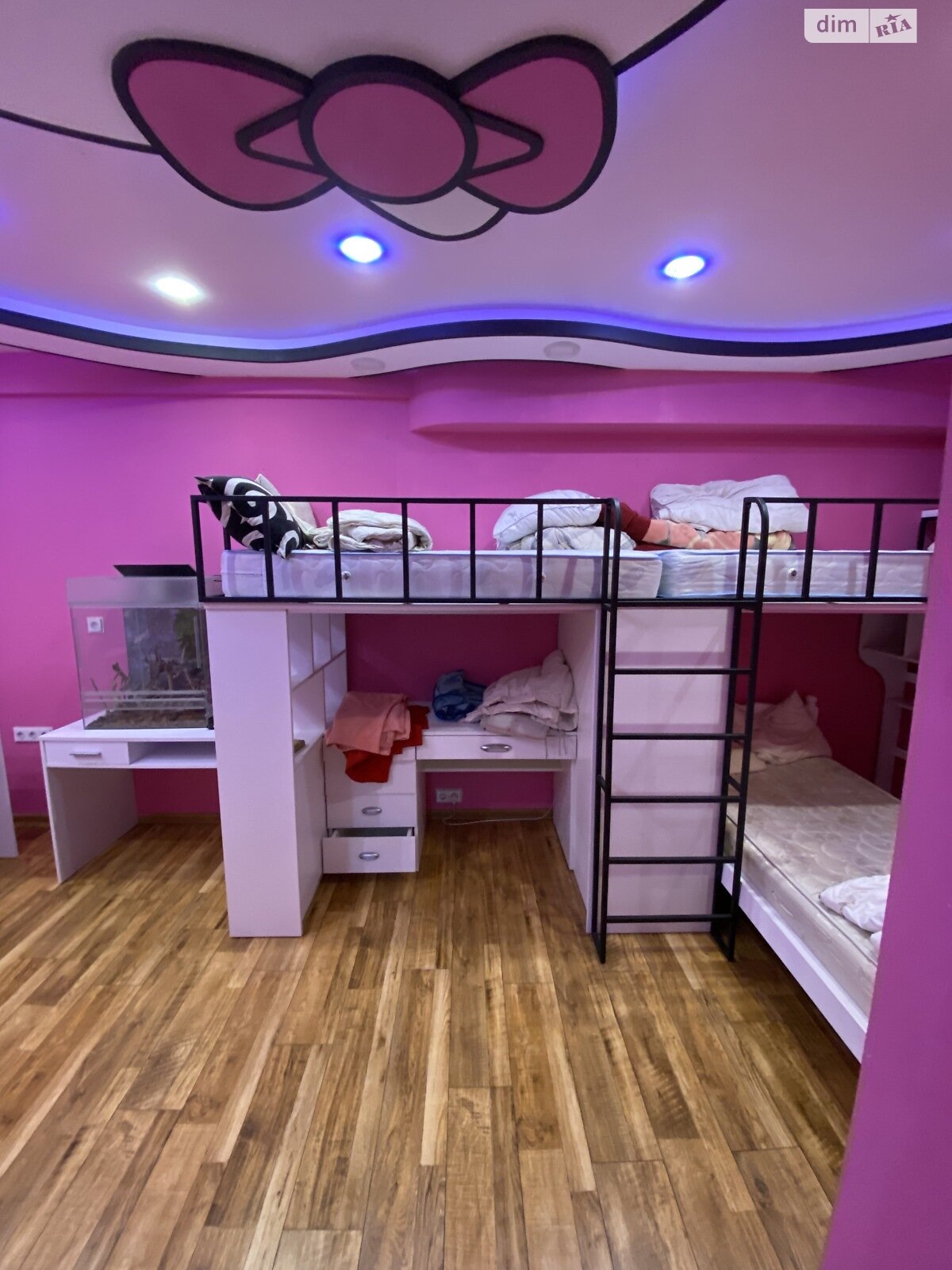 Продаж трикімнатної квартири в Ворзелі, на вул. Павла Чубинського 10, кв. 40, фото 1 Продаж трикімнатної квартири в Ворзелі, на вул. Павла Чубинського 10, кв. 40, фото 1