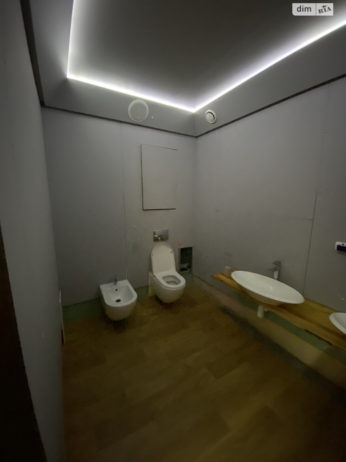Продаж трикімнатної квартири в Ворзелі, на вул. Павла Чубинського 10, кв. 40, фото 1 Продаж трикімнатної квартири в Ворзелі, на вул. Павла Чубинського 10, кв. 40, фото 1