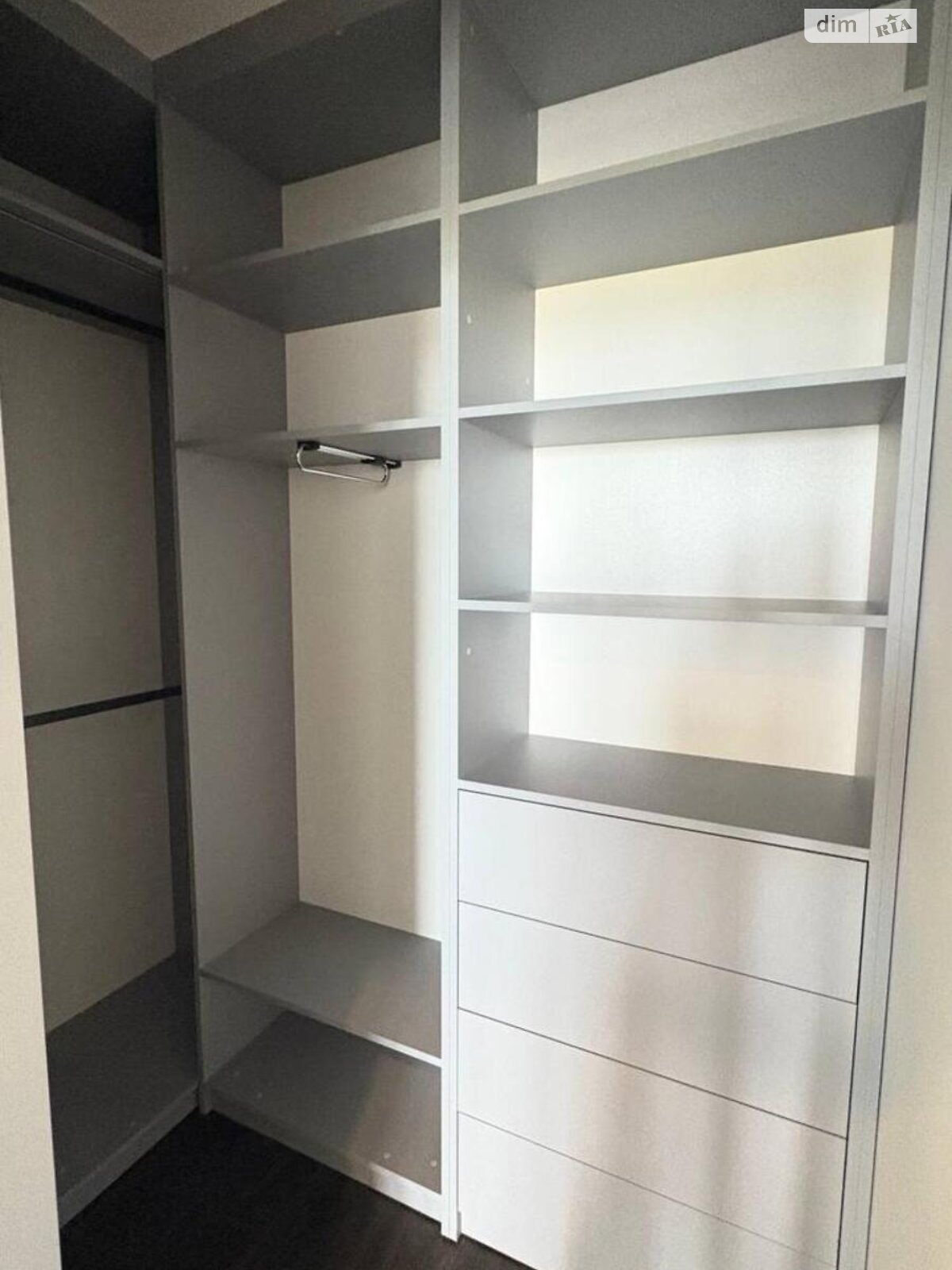 Продажа трехкомнатной квартиры в Вышгороде, на ул. Борисо-Глебская 110 корпус 4, район Вышгород фото 1 Продажа трехкомнатной квартиры в Вышгороде, на ул. Борисо-Глебская 110 корпус 4, район Вышгород фото 1