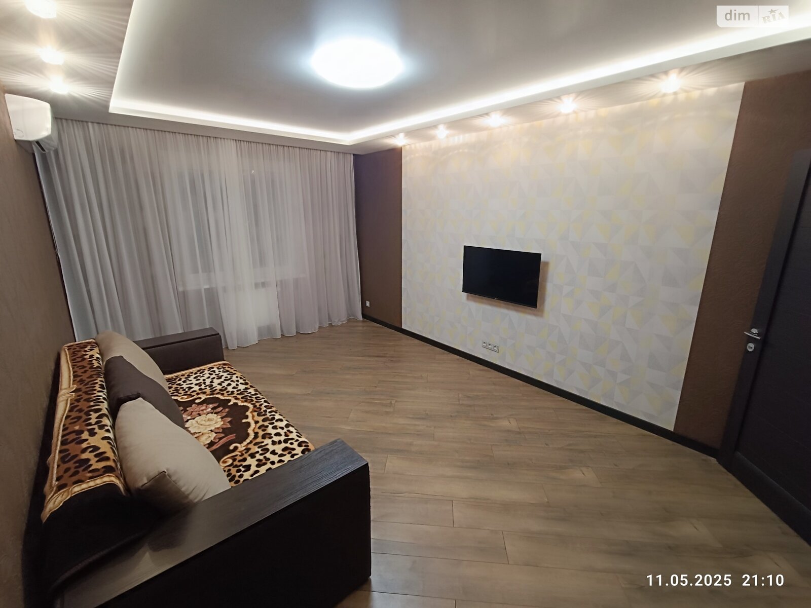 Продажа трехкомнатной квартиры в Вышгороде, на ул. Кургузова 1А корпус 1, район Вышгород фото 1