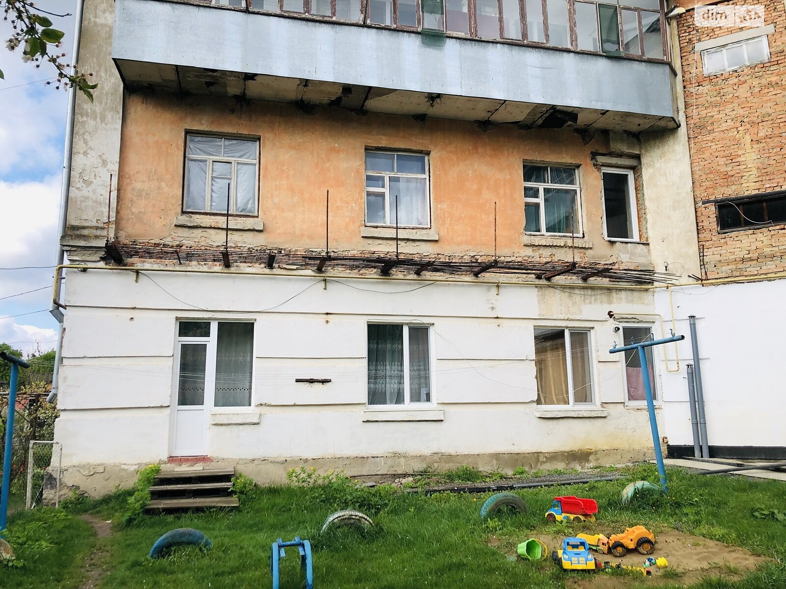 Продажа трехкомнатной квартиры в Якушинцах, на ул. Парковая  5, кв. 11, фото 1