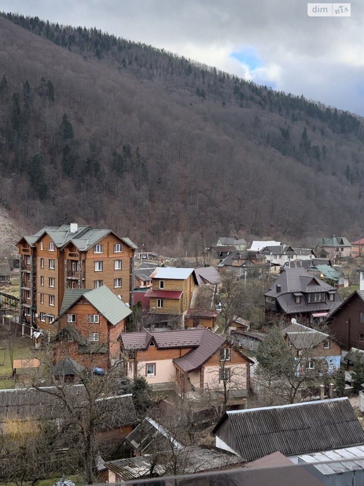 Продажа трехкомнатной квартиры в Яремче, на ул. Руднева, район Яремче фото 1 Продажа трехкомнатной квартиры в Яремче, на ул. Руднева, район Яремче фото 1
