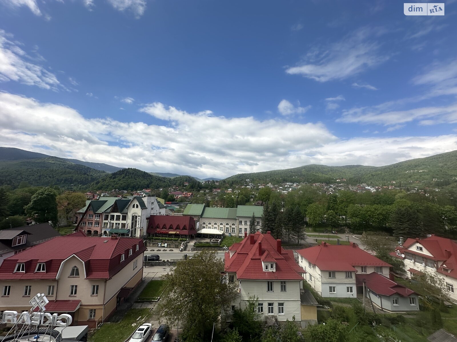 Продаж однокімнатної квартири в Яремчі, на вул. Свободи 301, район Яремче фото 1 Продаж однокімнатної квартири в Яремчі, на вул. Свободи 301, район Яремче фото 1