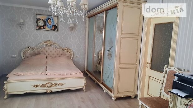 Продаж чотирикімнатної квартири в Новояворівську, на Вербицького вулиця, фото 1 Продаж чотирикімнатної квартири в Новояворівську, на Вербицького вулиця, фото 1