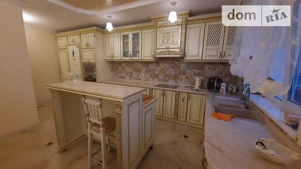 Продаж чотирикімнатної квартири в Новояворівську, на Вербицького вулиця, фото 1 Продаж чотирикімнатної квартири в Новояворівську, на Вербицького вулиця, фото 1