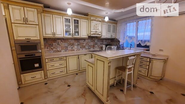 Продаж чотирикімнатної квартири в Новояворівську, на Вербицького вулиця, фото 1 Продаж чотирикімнатної квартири в Новояворівську, на Вербицького вулиця, фото 1
