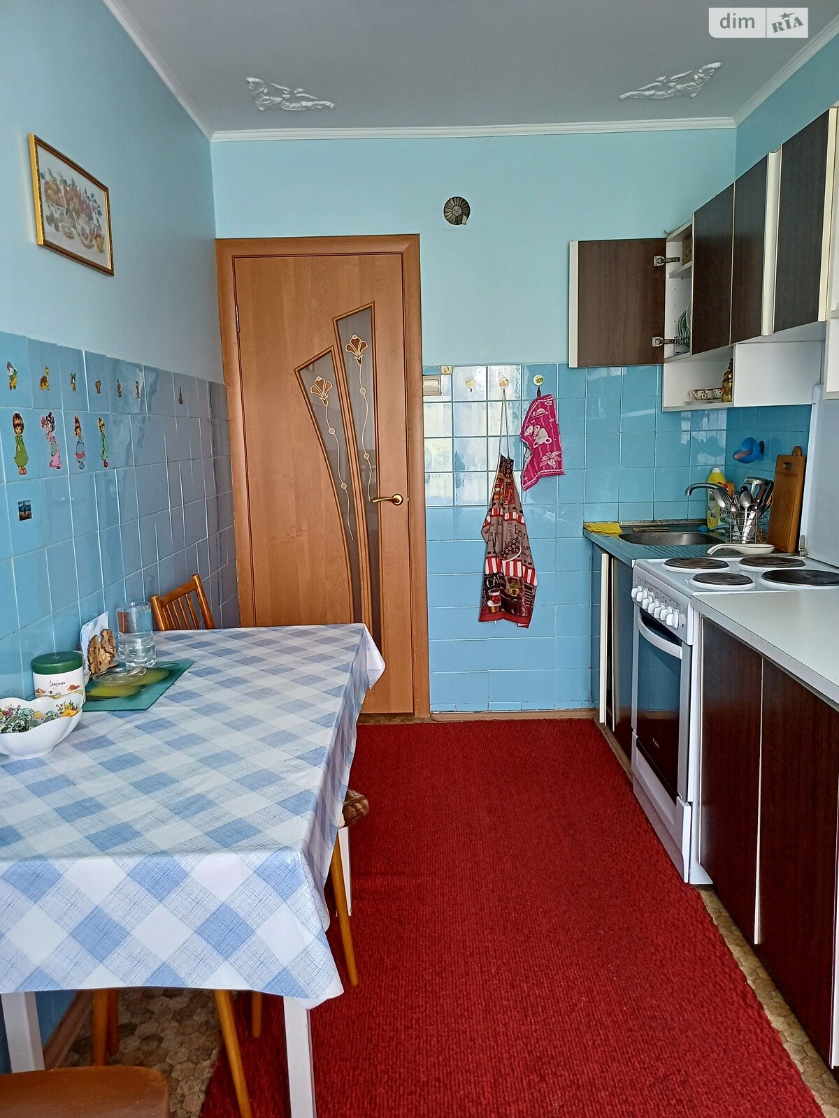 Продажа трехкомнатной квартиры в Южноукраинске, на наб. Энергетиков 17, фото 1