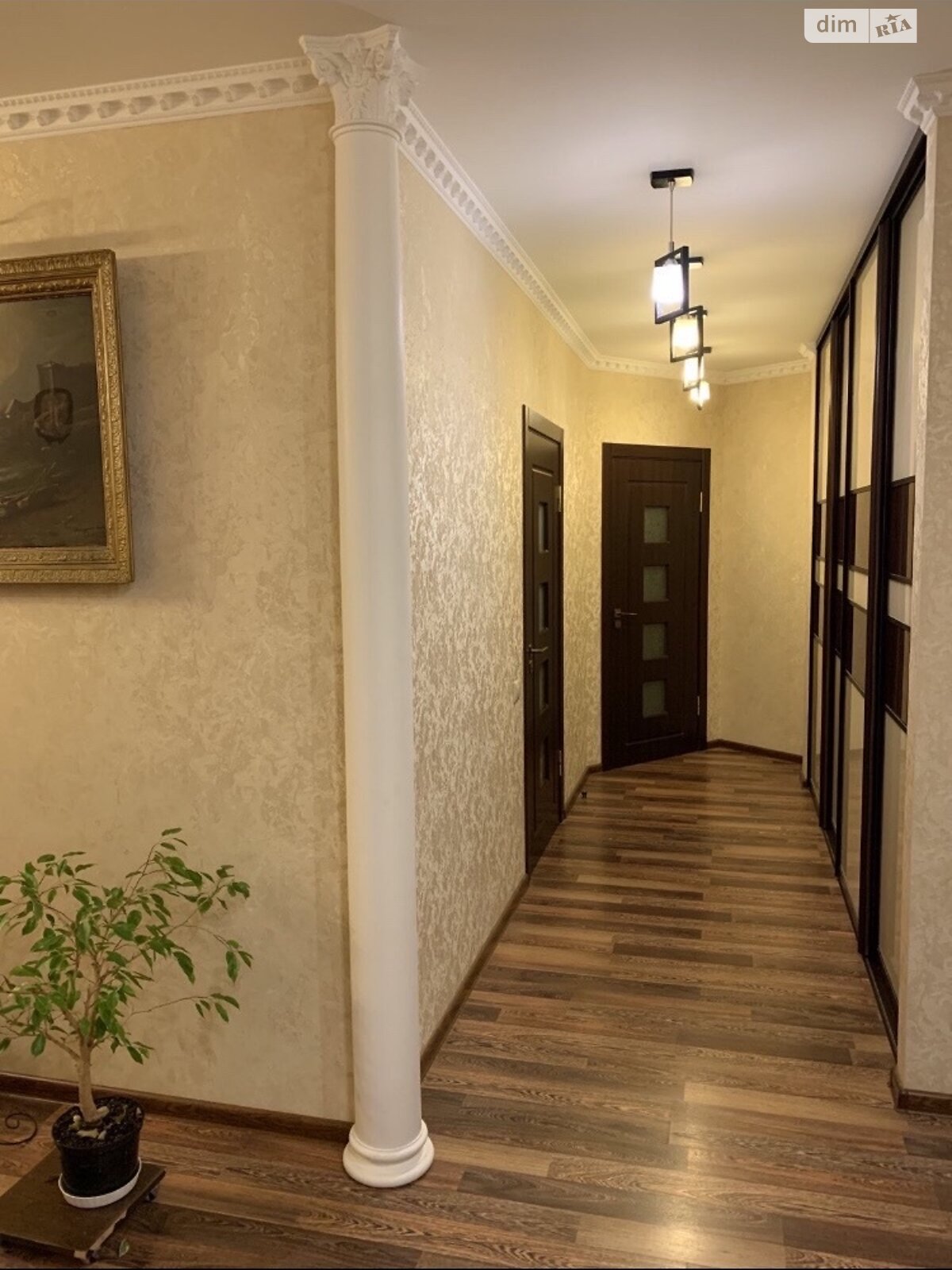 Продажа трехкомнатной квартиры в Южному, на ул. Новобилярская 28, фото 1