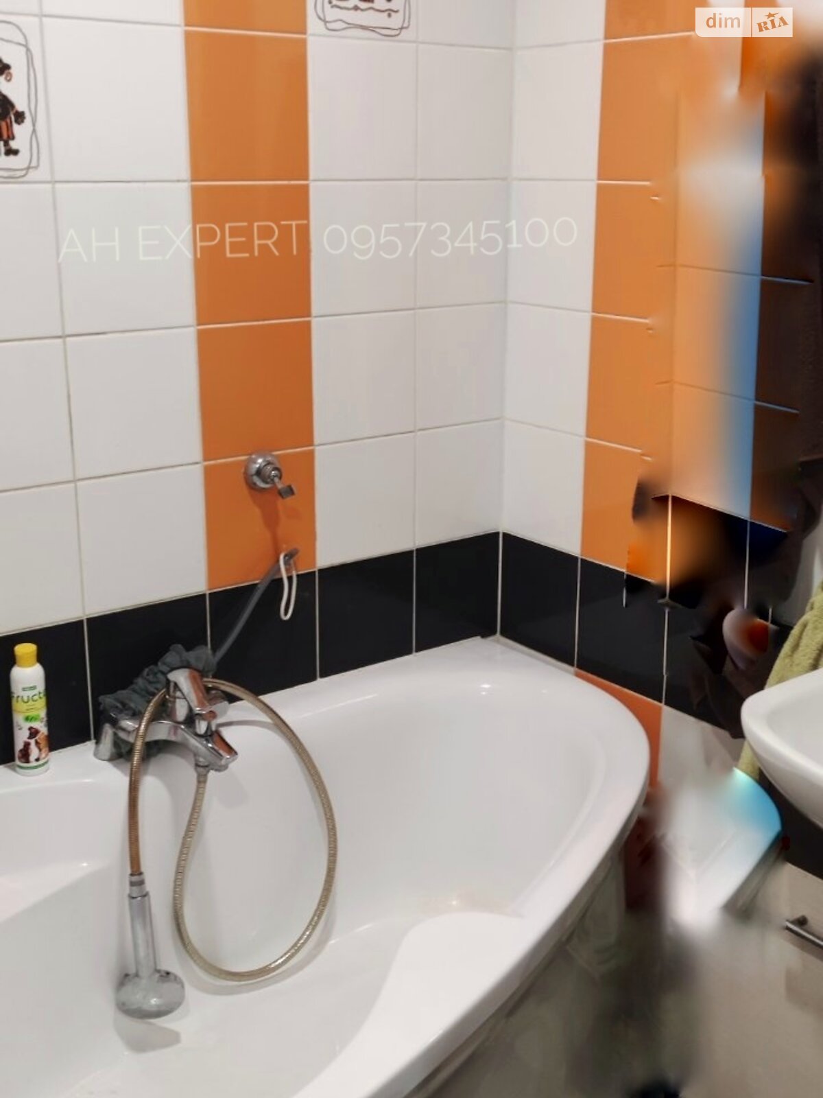 Продаж трикімнатної квартири в Запоріжжі, на вул. Чарівна 48, район 1-й Шевченківський фото 1 Продаж трикімнатної квартири в Запоріжжі, на вул. Чарівна 48, район 1-й Шевченківський фото 1