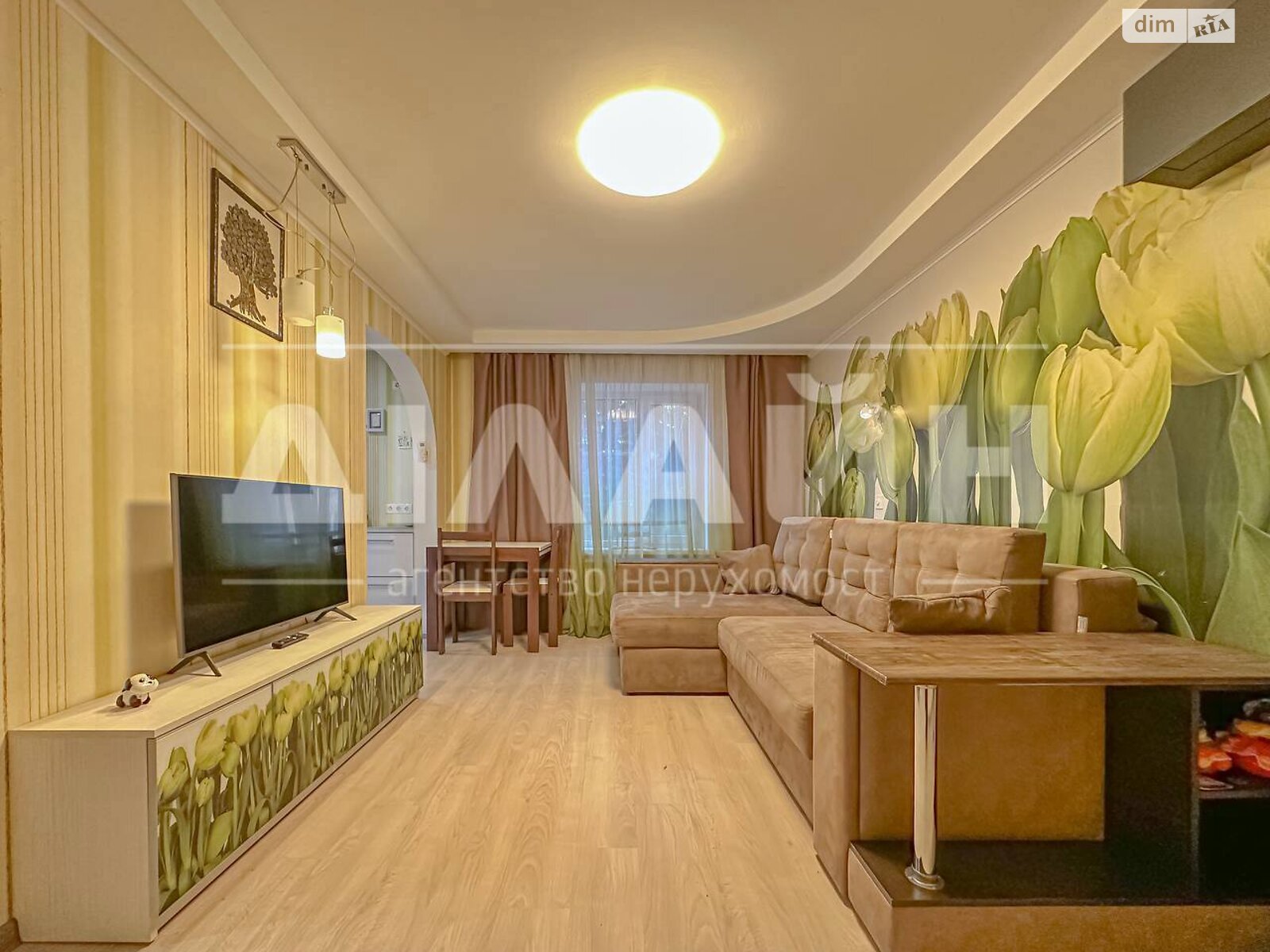 Продаж трикімнатної квартири в Запоріжжі, на вул. Чарівна 119, кв. 223, район 1-й Шевченківський фото 1 Продаж трикімнатної квартири в Запоріжжі, на вул. Чарівна 119, кв. 223, район 1-й Шевченківський фото 1