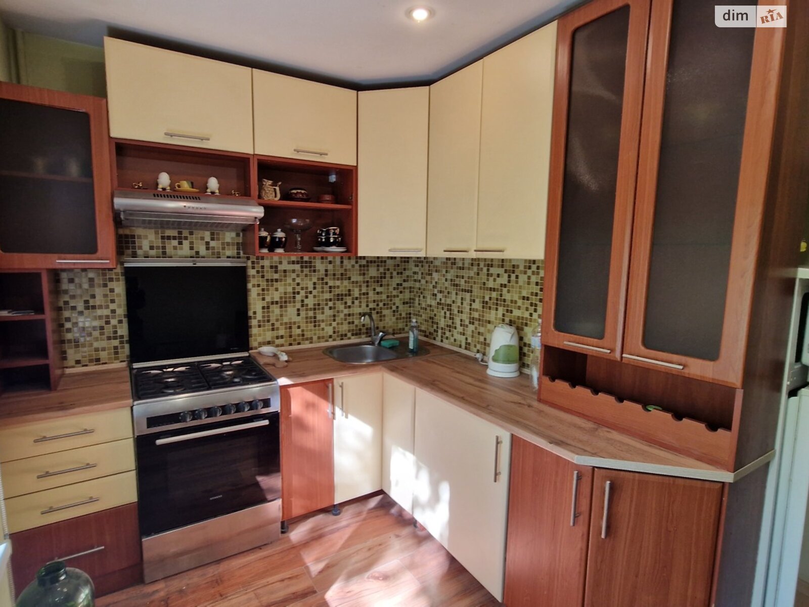 Продажа трехкомнатной квартиры в Запорожье, на ул. Волшебная, район 1-й Шевченковский фото 1 Продажа трехкомнатной квартиры в Запорожье, на ул. Волшебная, район 1-й Шевченковский фото 1