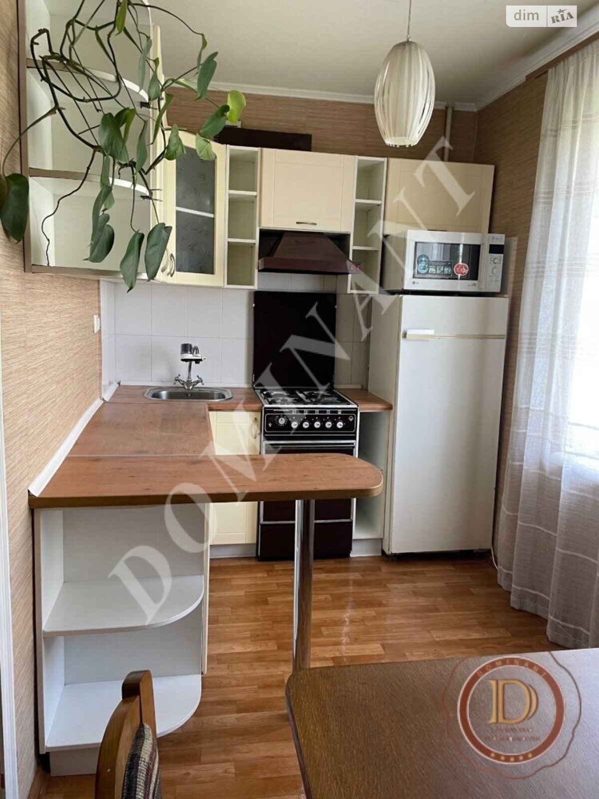 Продаж трикімнатної квартири в Запоріжжі, на вул. Чарівна, район 1-й Шевченківський фото 1 Продаж трикімнатної квартири в Запоріжжі, на вул. Чарівна, район 1-й Шевченківський фото 1