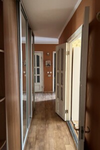 Продажа трехкомнатной квартиры в Запорожье, на просп. Моторостроителей, район 1-й Шевченковский фото 2 Продажа трехкомнатной квартиры в Запорожье, на просп. Моторостроителей, район 1-й Шевченковский фото 2