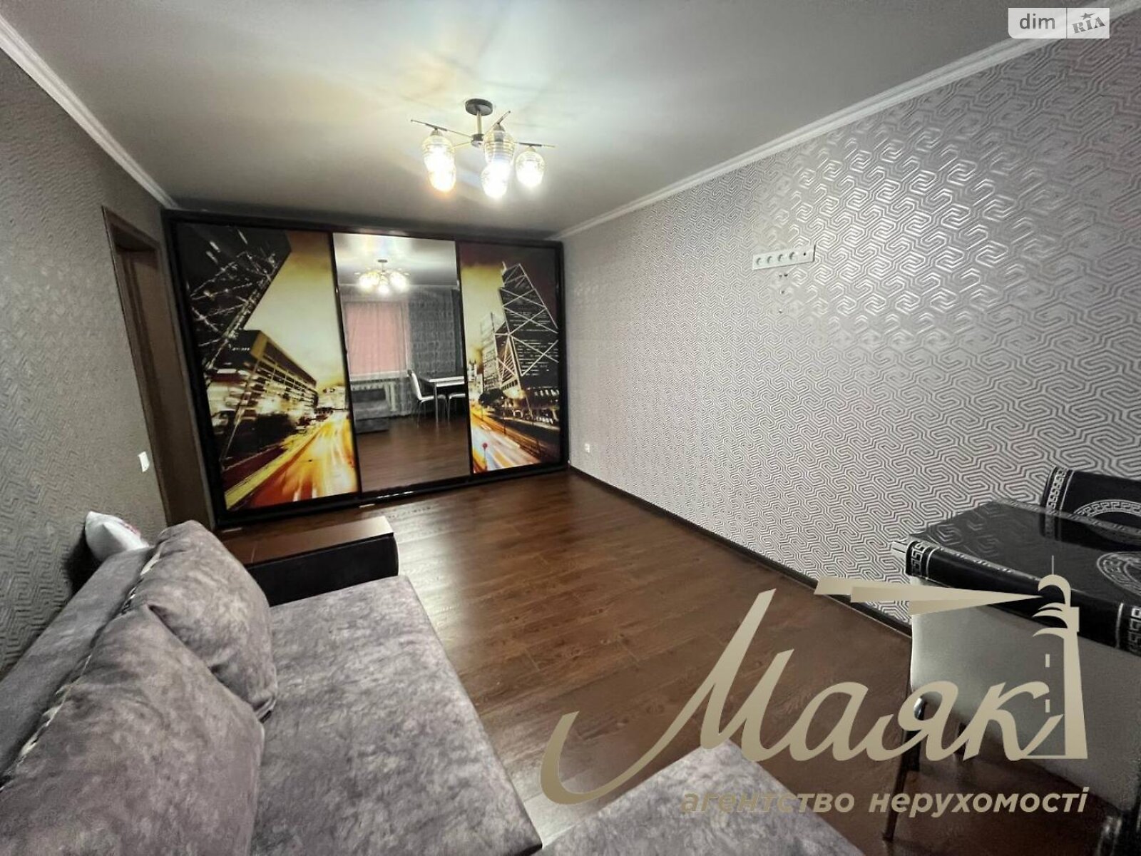 Продажа двухкомнатной квартиры в Запорожье, на ул. Краснова Николая 1А, район 2-й Шевченковский фото 1 Продажа двухкомнатной квартиры в Запорожье, на ул. Краснова Николая 1А, район 2-й Шевченковский фото 1