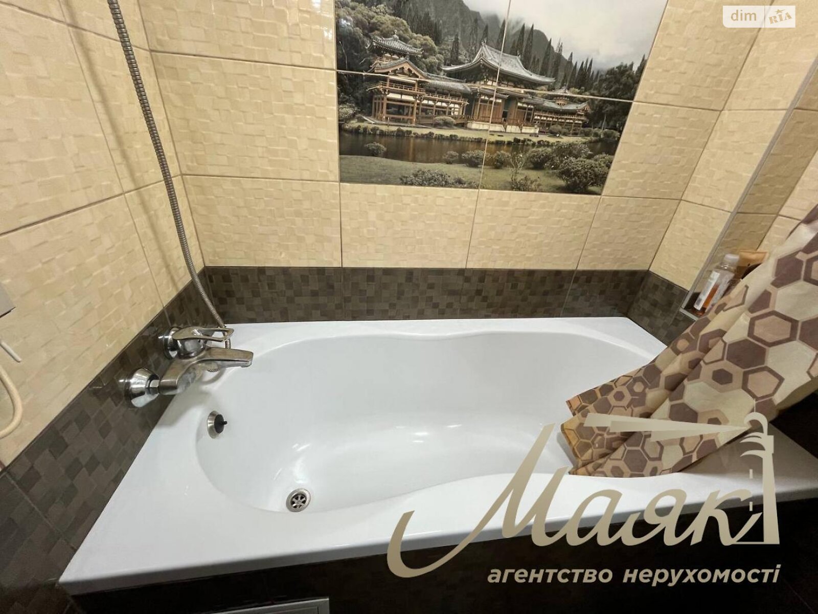 Продажа двухкомнатной квартиры в Запорожье, на ул. Краснова Николая 1А, район 2-й Шевченковский фото 1 Продажа двухкомнатной квартиры в Запорожье, на ул. Краснова Николая 1А, район 2-й Шевченковский фото 1