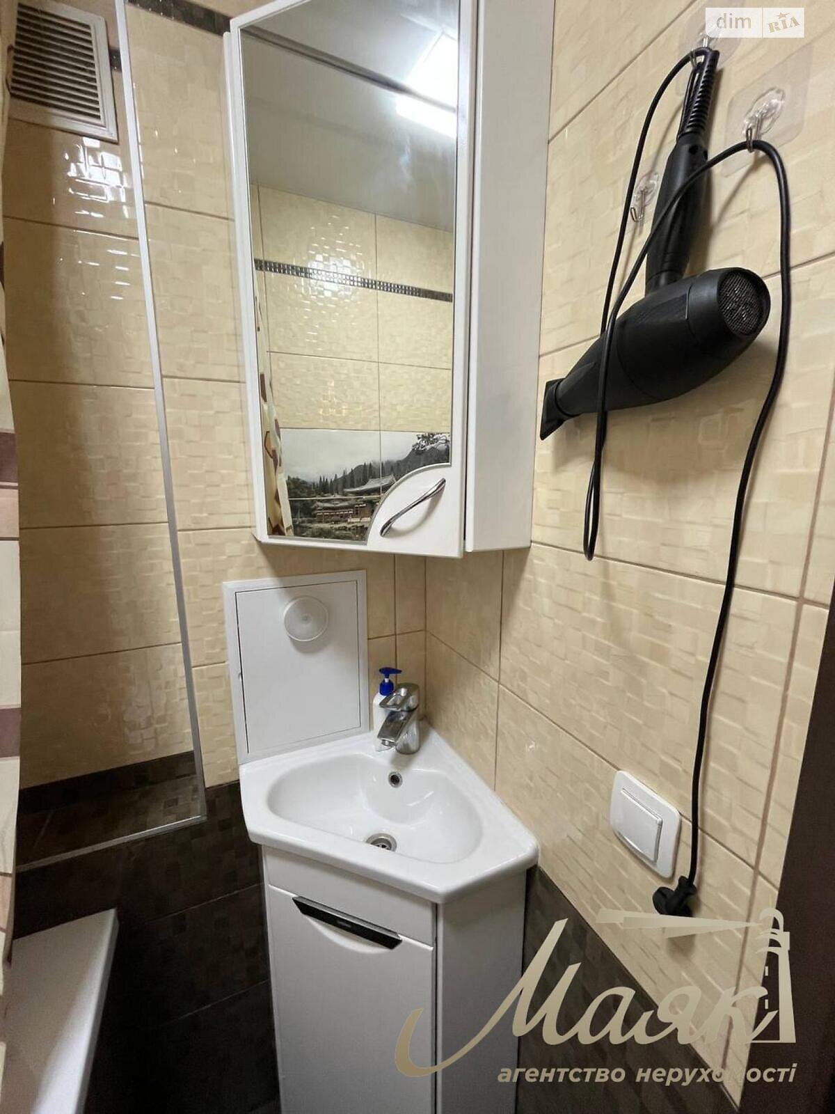 Продажа двухкомнатной квартиры в Запорожье, на ул. Краснова Николая 1А, район 2-й Шевченковский фото 1 Продажа двухкомнатной квартиры в Запорожье, на ул. Краснова Николая 1А, район 2-й Шевченковский фото 1