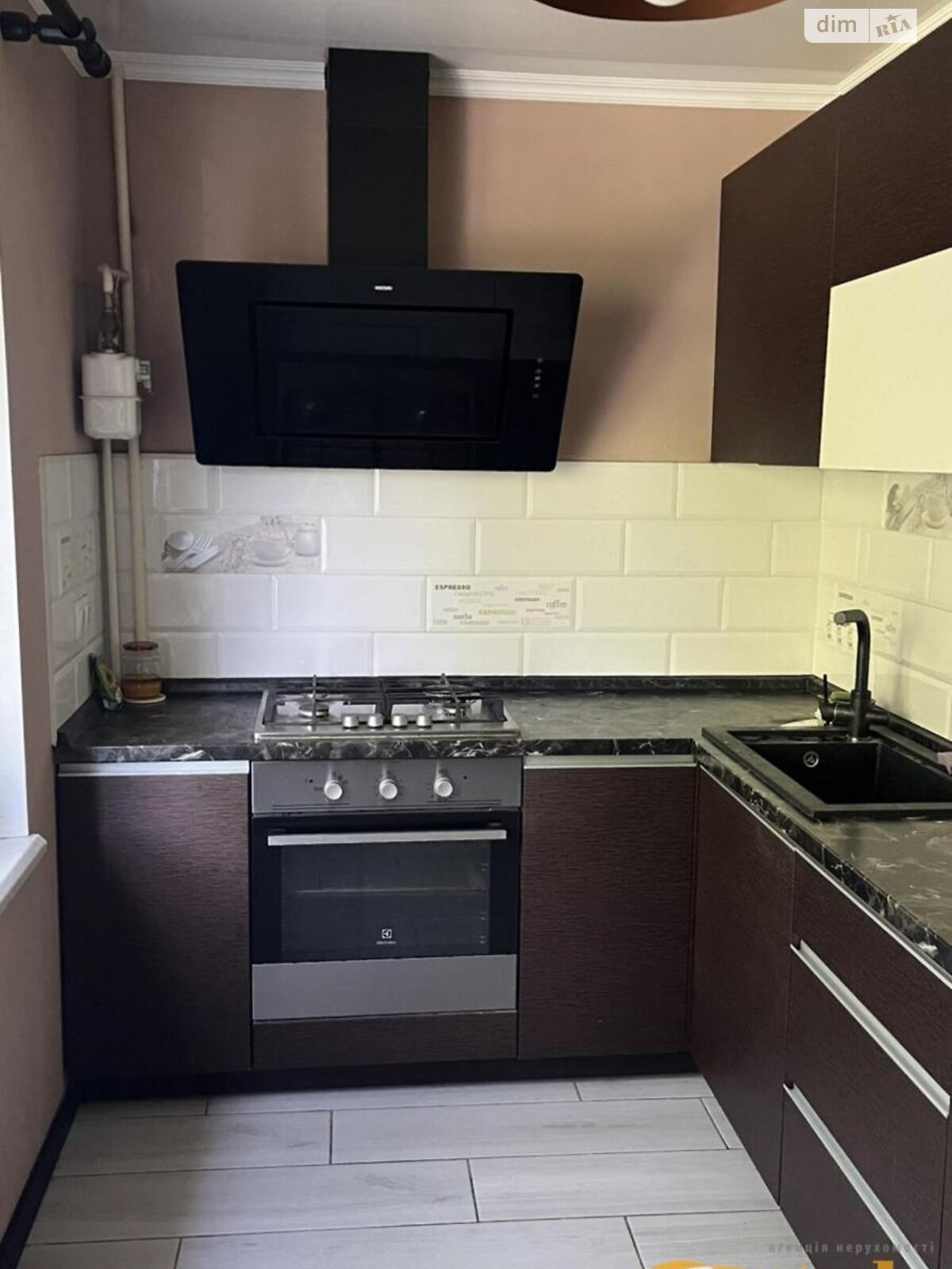 Продажа трехкомнатной квартиры в Запорожье, на ул. Воронина, район 3-й Шевченковский фото 1