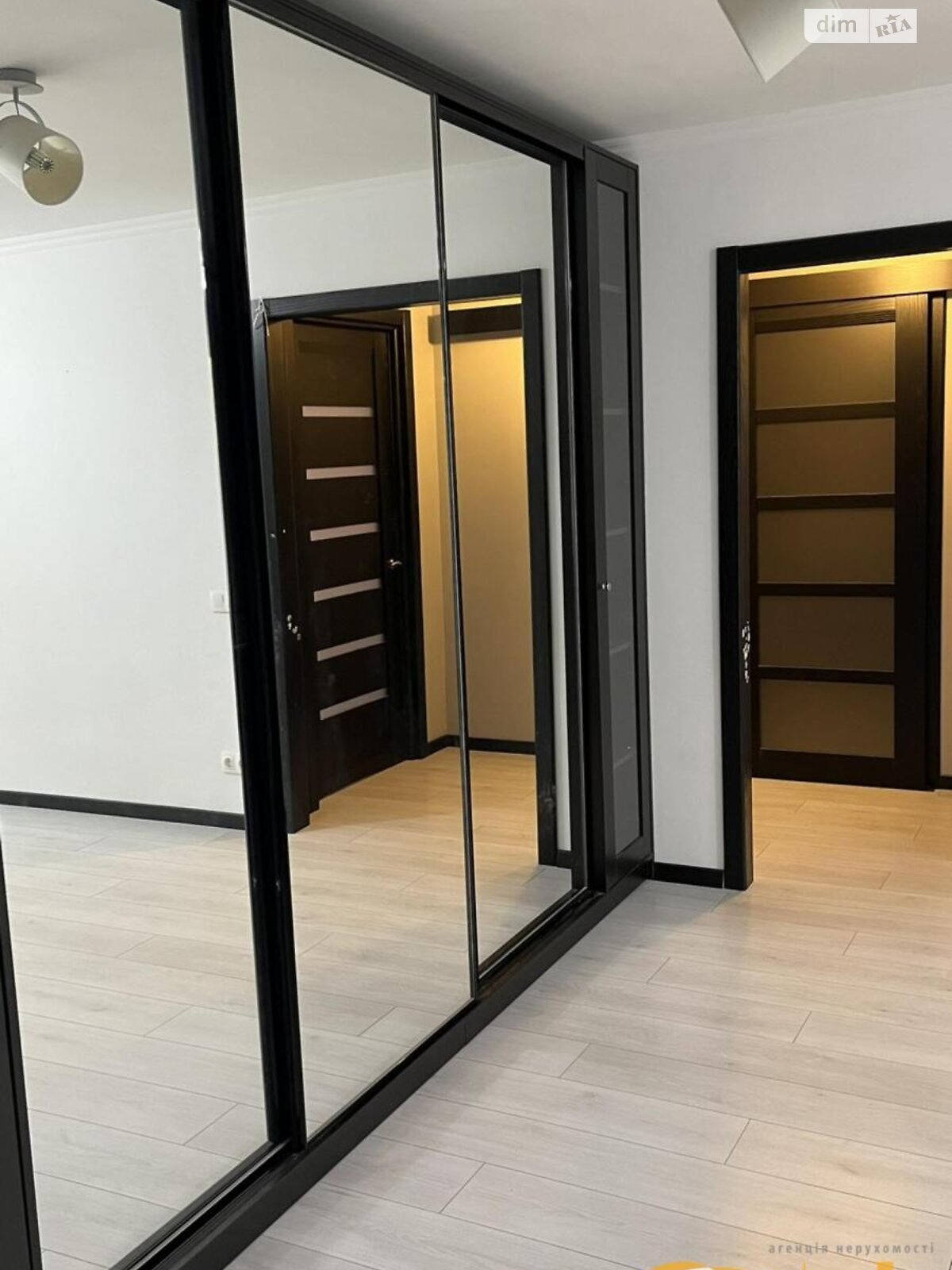 Продажа трехкомнатной квартиры в Запорожье, на ул. Воронина, район 3-й Шевченковский фото 1