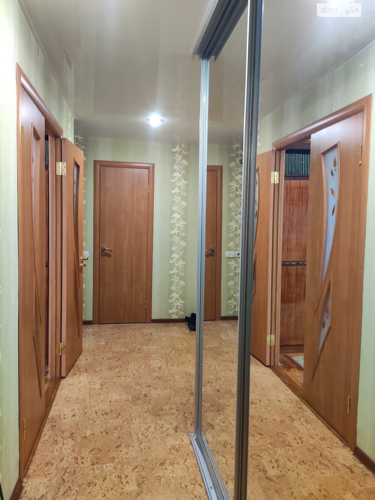 Продажа двухкомнатной квартиры в Запорожье, на просп. Юбилейный, район 5-й Хортицкий фото 1