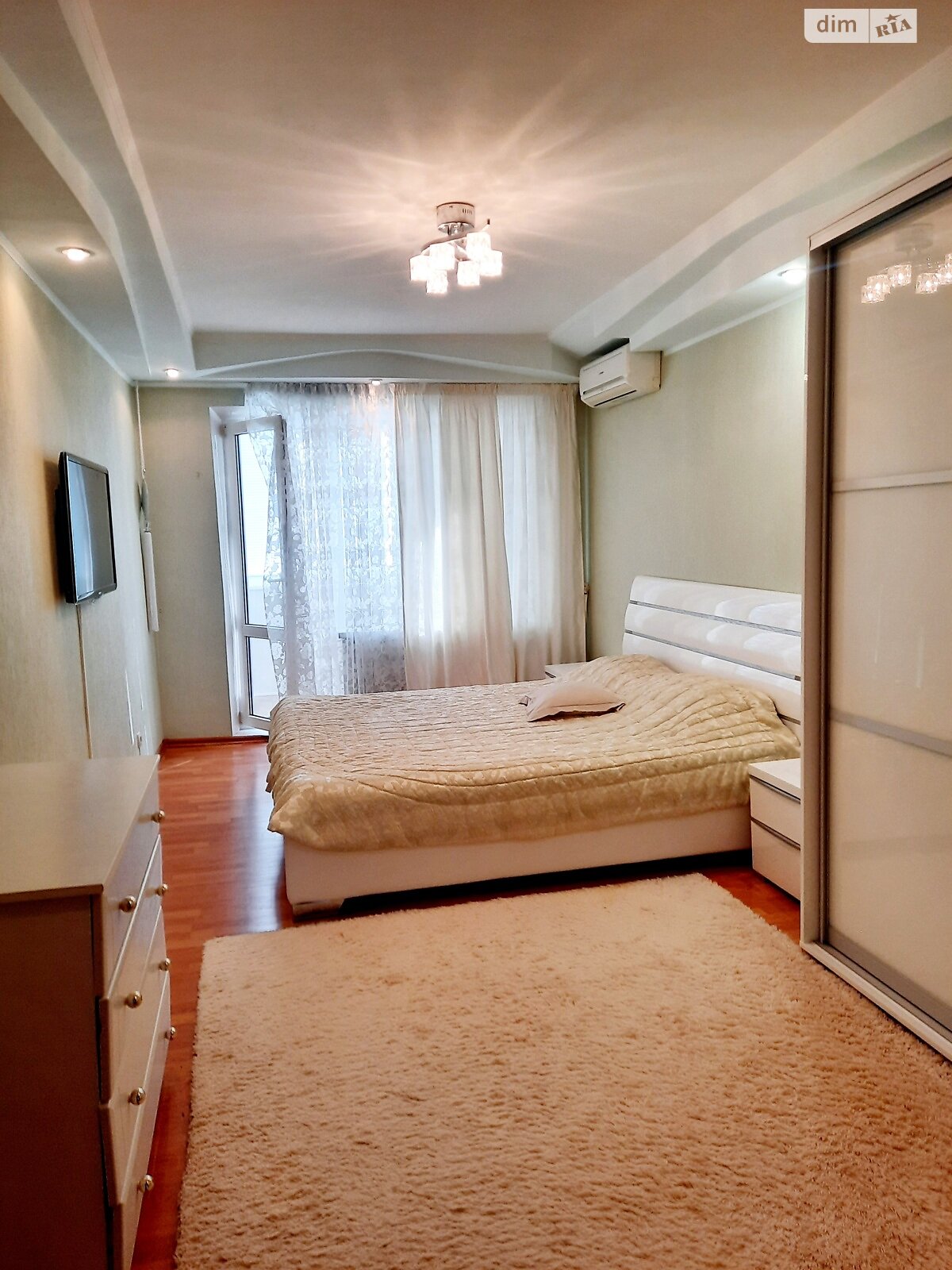Продажа трехкомнатной квартиры в Запорожье, на ул. Светлая, район 6-й Хортицкий фото 1