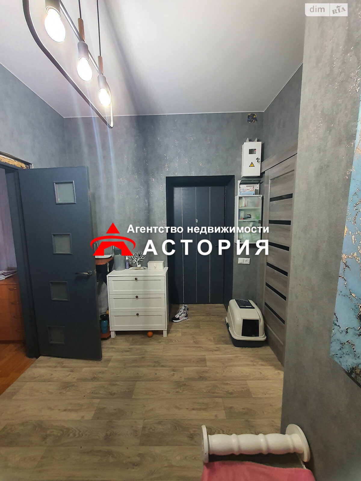 Продажа трехкомнатной квартиры в Запорожье, на ул. Александровская, район Александровский (Жовтневый) фото 1 Продажа трехкомнатной квартиры в Запорожье, на ул. Александровская, район Александровский (Жовтневый) фото 1