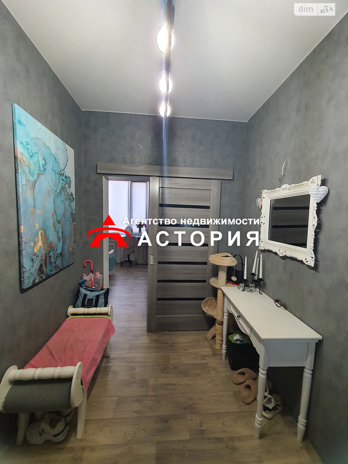 Продажа трехкомнатной квартиры в Запорожье, на ул. Александровская, район Александровский (Жовтневый) фото 1 Продажа трехкомнатной квартиры в Запорожье, на ул. Александровская, район Александровский (Жовтневый) фото 1