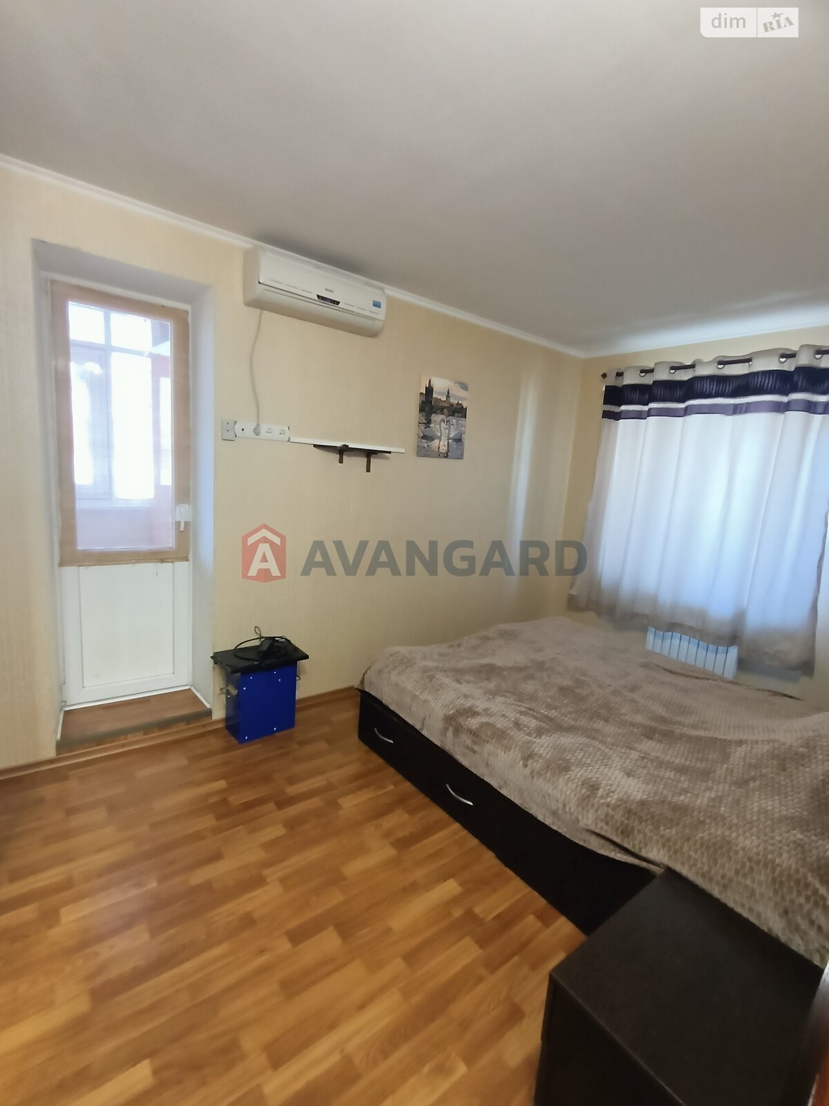 Продаж двокімнатної квартири в Запоріжжі, на вул. Амосова академіка 63, район Олександрівський (Жовтневий) фото 2 Продаж двокімнатної квартири в Запоріжжі, на вул. Амосова академіка 63, район Олександрівський (Жовтневий) фото 2