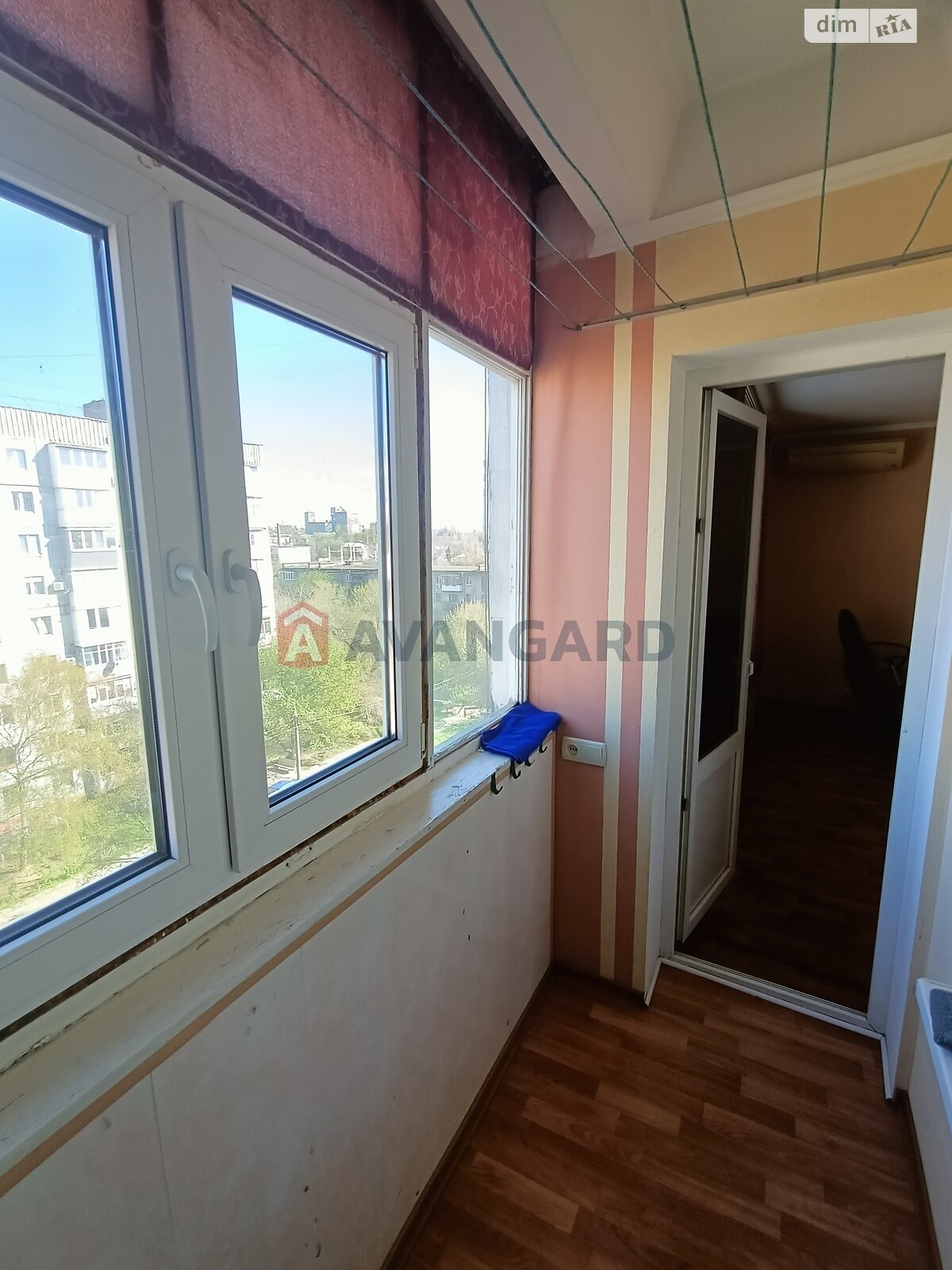 Продаж двокімнатної квартири в Запоріжжі, на вул. Амосова академіка 63, район Олександрівський (Жовтневий) фото 2 Продаж двокімнатної квартири в Запоріжжі, на вул. Амосова академіка 63, район Олександрівський (Жовтневий) фото 2