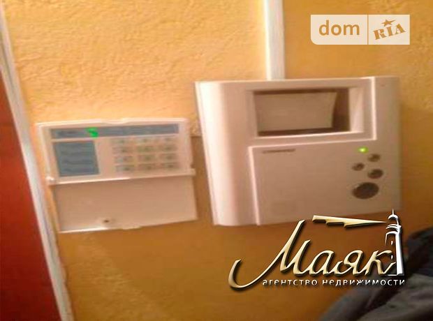 Продажа квартиры, 2 ком., Запорожье, р‑н. Александровский (Жовтневый), Глиссерная улица, дом 20 Продажа квартиры, 2 ком., Запорожье, р‑н. Александровский (Жовтневый), Глиссерная улица, дом 20