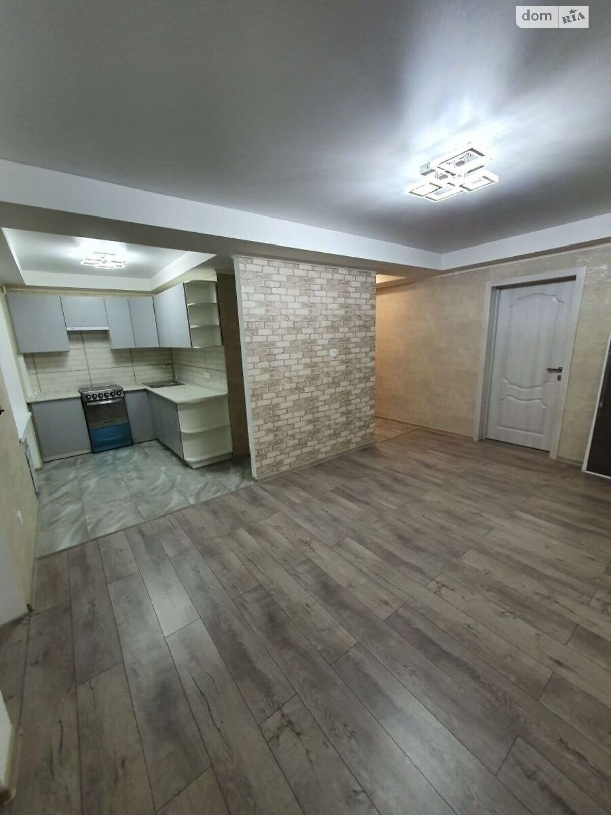 Продажа двухкомнатной квартиры в Запорожье, на ул. Гоголя 161Б, район Александровский (Жовтневый) фото 1