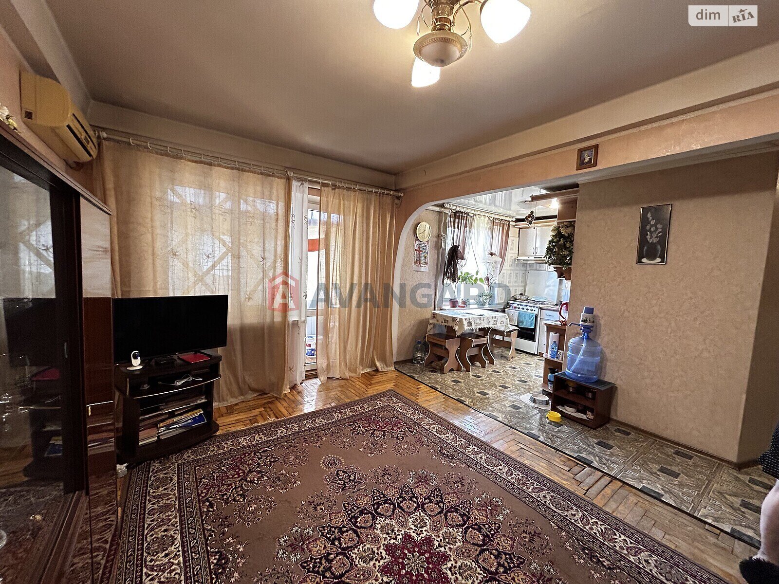 Продаж трикімнатної квартири в Запоріжжі, на вул. Гоголя 181, район Олександрівський (Жовтневий) фото 1 Продаж трикімнатної квартири в Запоріжжі, на вул. Гоголя 181, район Олександрівський (Жовтневий) фото 1