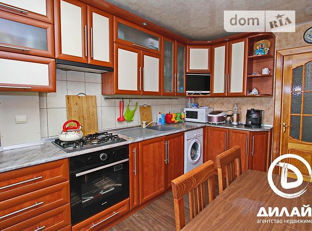 Продажа квартиры, 3 ком., Запорожье, р‑н. Александровский (Жовтневый), Грязнова улица Продажа квартиры, 3 ком., Запорожье, р‑н. Александровский (Жовтневый), Грязнова улица