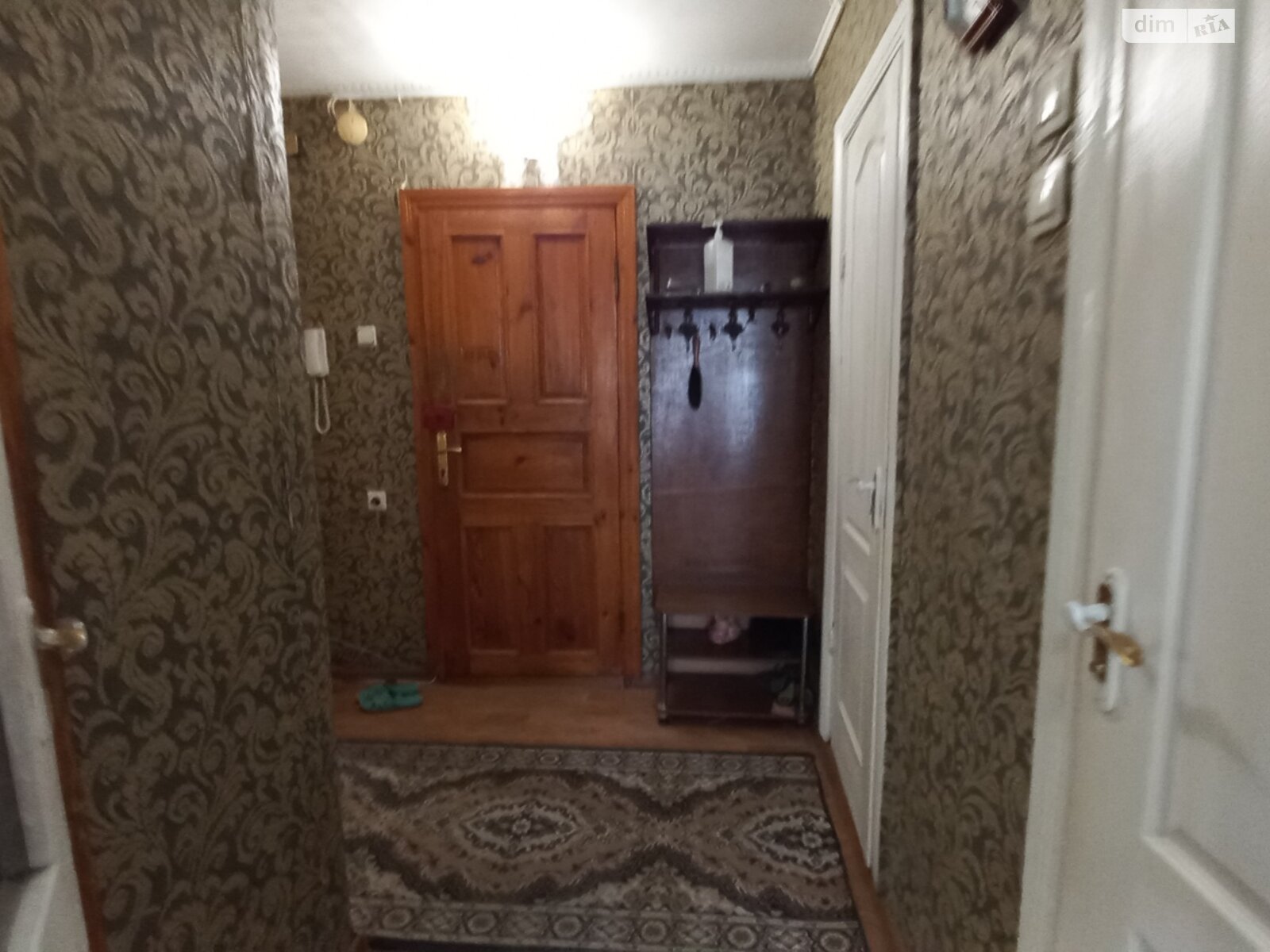 Продажа трехкомнатной квартиры в Запорожье, на ул. Крепостная, район Александровский (Жовтневый) фото 1 Продажа трехкомнатной квартиры в Запорожье, на ул. Крепостная, район Александровский (Жовтневый) фото 1