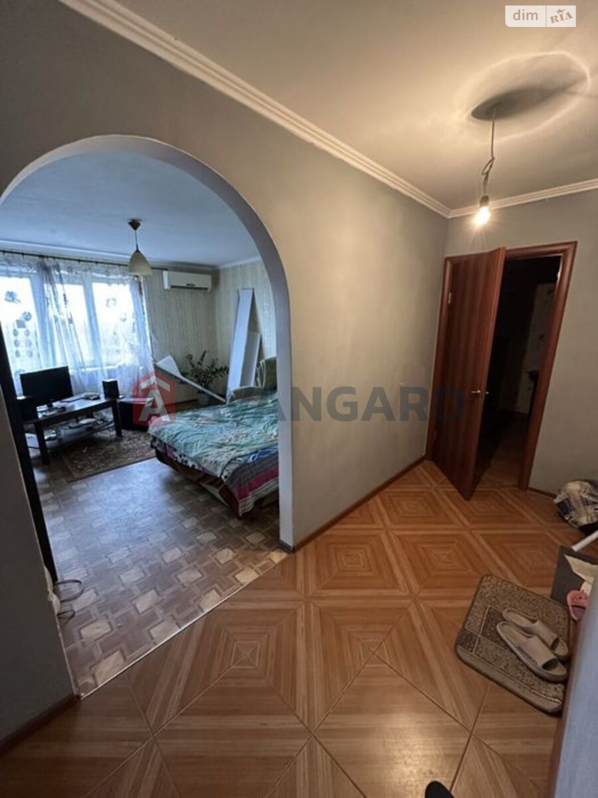 Продаж двокімнатної квартири в Запоріжжі, на вул. Дніпровська 4, район Олександрівський (Жовтневий) фото 1 Продаж двокімнатної квартири в Запоріжжі, на вул. Дніпровська 4, район Олександрівський (Жовтневий) фото 1
