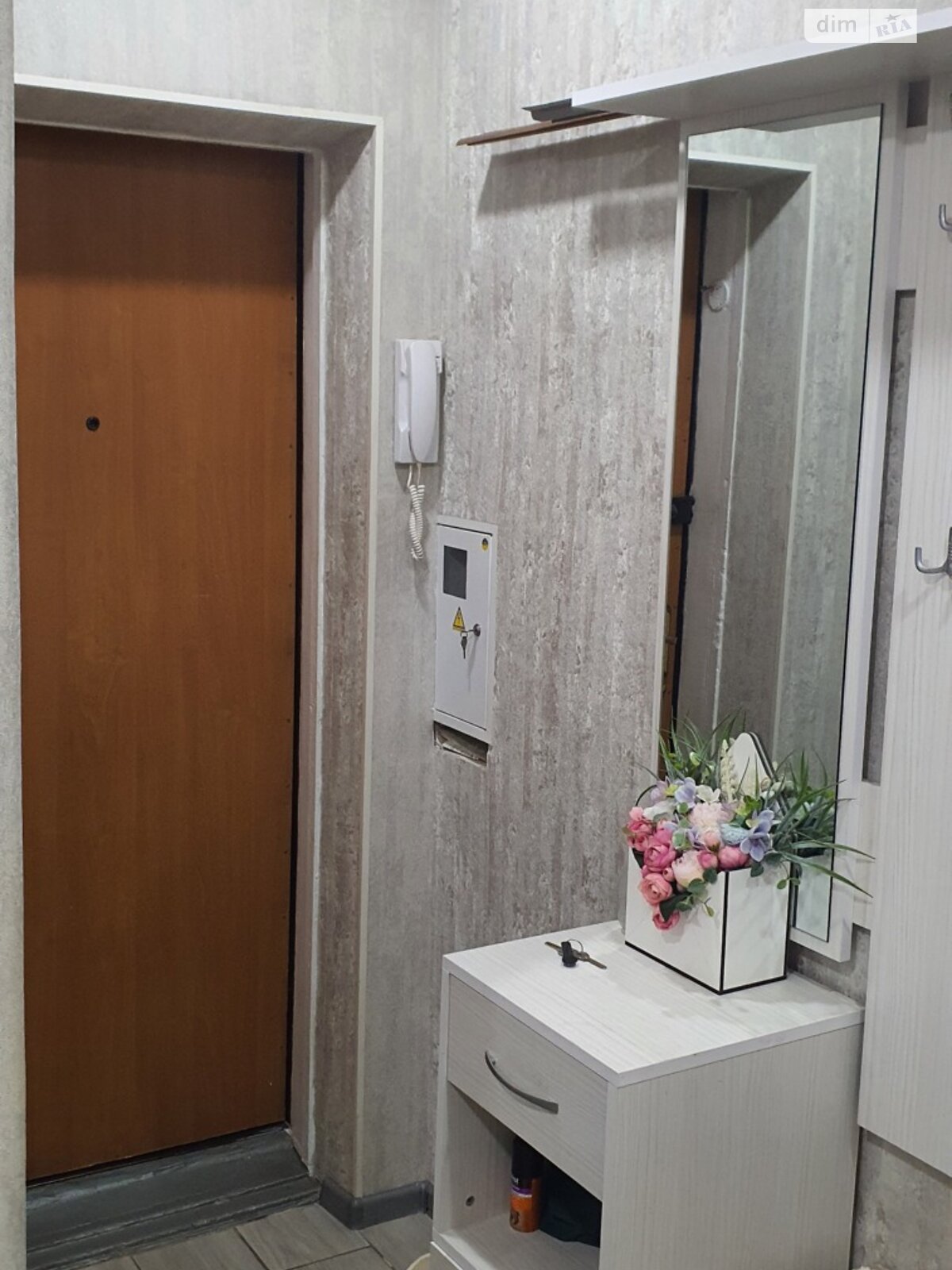 Продажа трехкомнатной квартиры в Запорожье, на ул. Почтовая 163, район Александровский (Жовтневый) фото 1 Продажа трехкомнатной квартиры в Запорожье, на ул. Почтовая 163, район Александровский (Жовтневый) фото 1