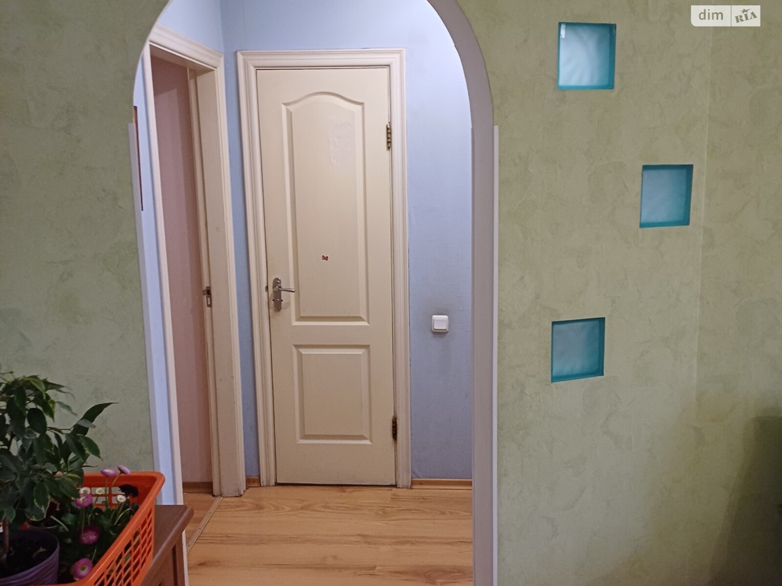 Продаж трикімнатної квартири в Запоріжжі, на вул. Шкільна, район Олександрівський (Жовтневий) фото 1 Продаж трикімнатної квартири в Запоріжжі, на вул. Шкільна, район Олександрівський (Жовтневий) фото 1