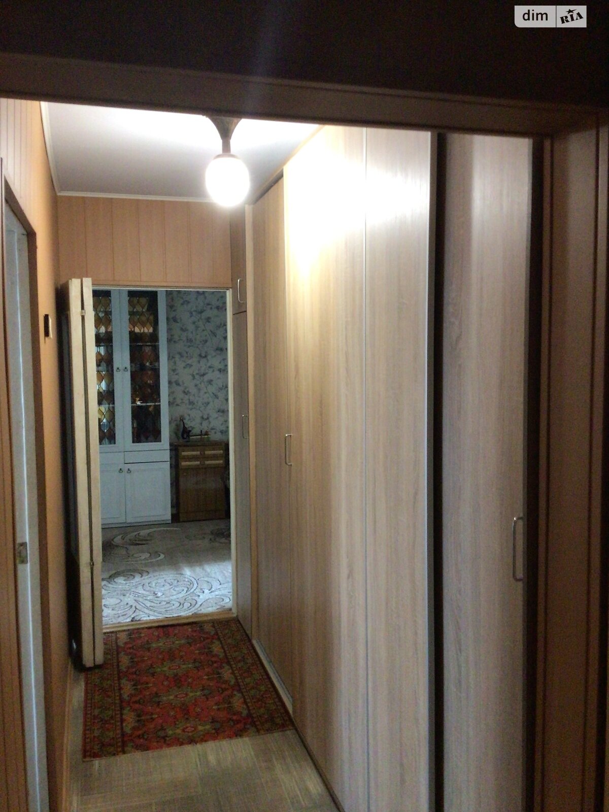 Продажа трехкомнатной квартиры в Запорожье, на ул. Школьная 48, район Александровский (Жовтневый) фото 1 Продажа трехкомнатной квартиры в Запорожье, на ул. Школьная 48, район Александровский (Жовтневый) фото 1