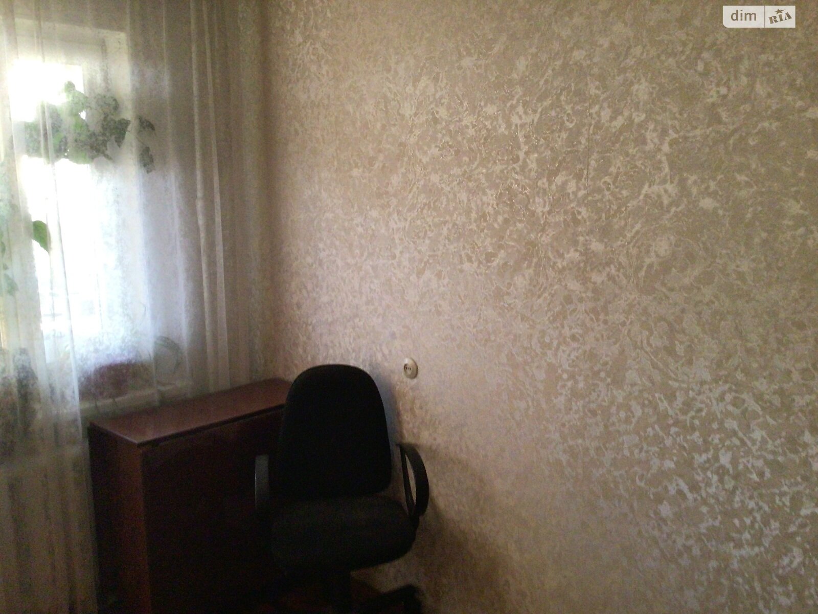 Продажа трехкомнатной квартиры в Запорожье, на ул. Школьная 48, район Александровский (Жовтневый) фото 1 Продажа трехкомнатной квартиры в Запорожье, на ул. Школьная 48, район Александровский (Жовтневый) фото 1
