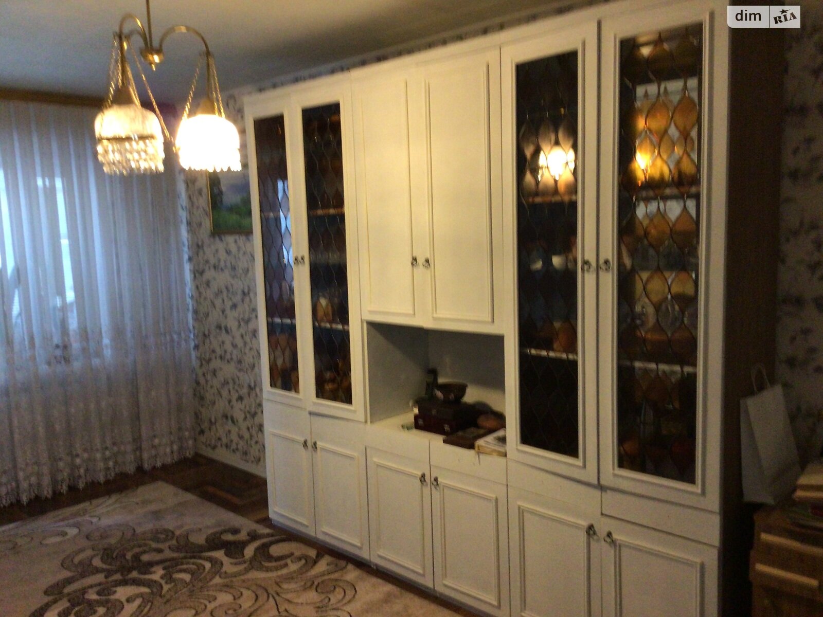 Продажа трехкомнатной квартиры в Запорожье, на ул. Школьная 48, район Александровский (Жовтневый) фото 1 Продажа трехкомнатной квартиры в Запорожье, на ул. Школьная 48, район Александровский (Жовтневый) фото 1