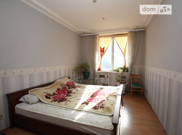 Продаж трикімнатної квартири в Запоріжжі, на просп. Соборний 58, район Олександрівський (Жовтневий) фото 1 Продаж трикімнатної квартири в Запоріжжі, на просп. Соборний 58, район Олександрівський (Жовтневий) фото 1