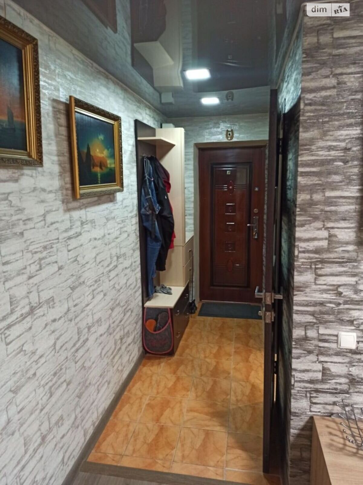 Продажа двухкомнатной квартиры в Запорожье, на просп. Соборный, район Александровский (Жовтневый) фото 1